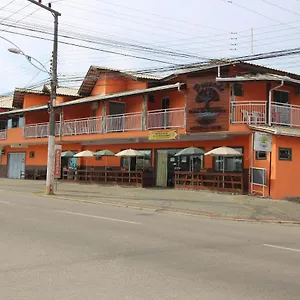 Da Fortaleza 450 Metros Do Parque Beto Carrero Com Café Da Manhã Pensión
